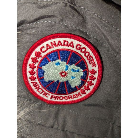 Canada Goose Aviator Hat, Gray, S/M - Picture 6 of 10